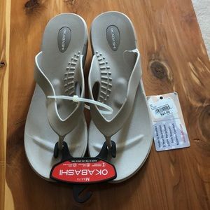 Okabashi flip flops